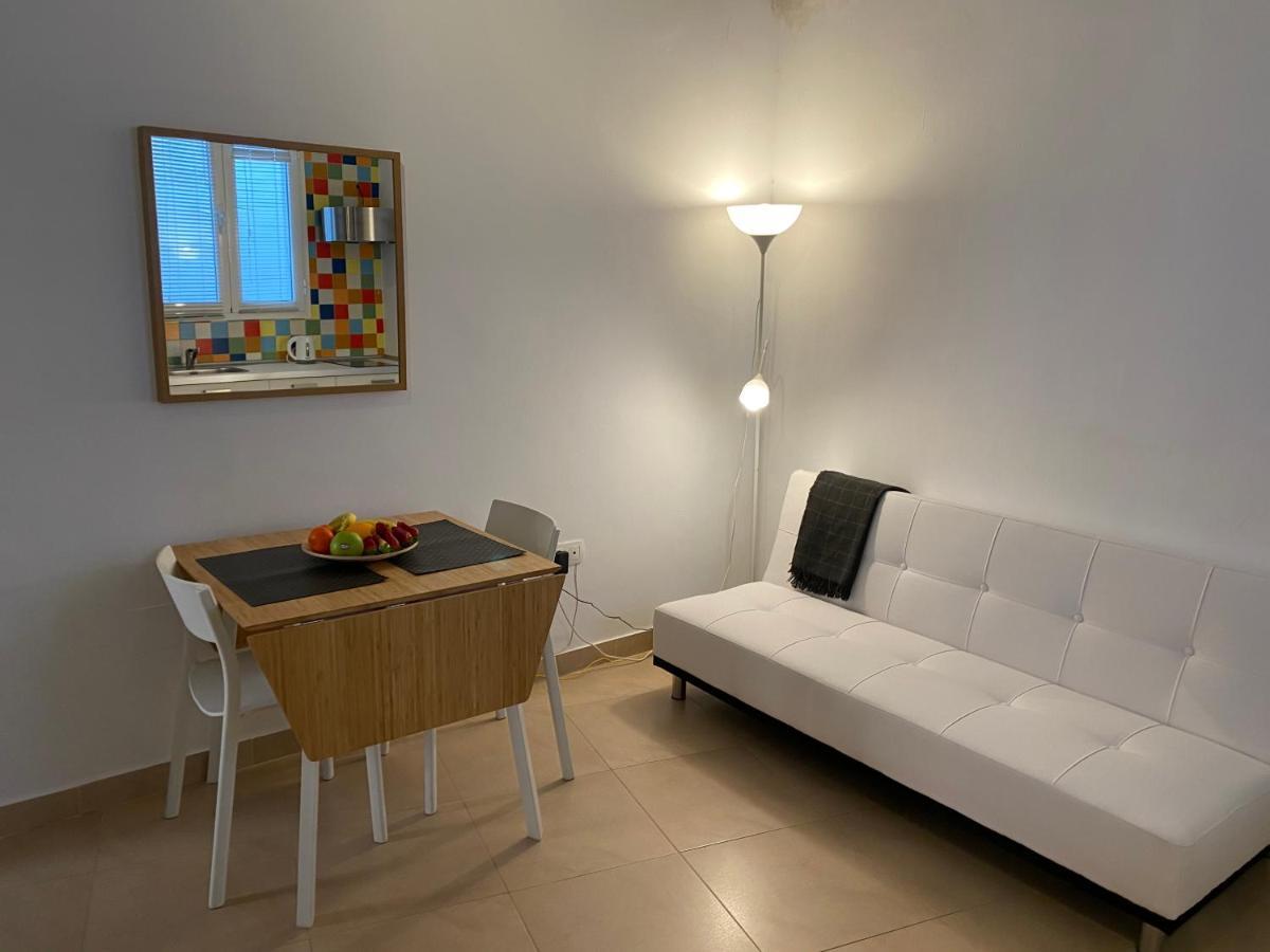 Álvarez 7 Apartamento Málaga Esterno foto