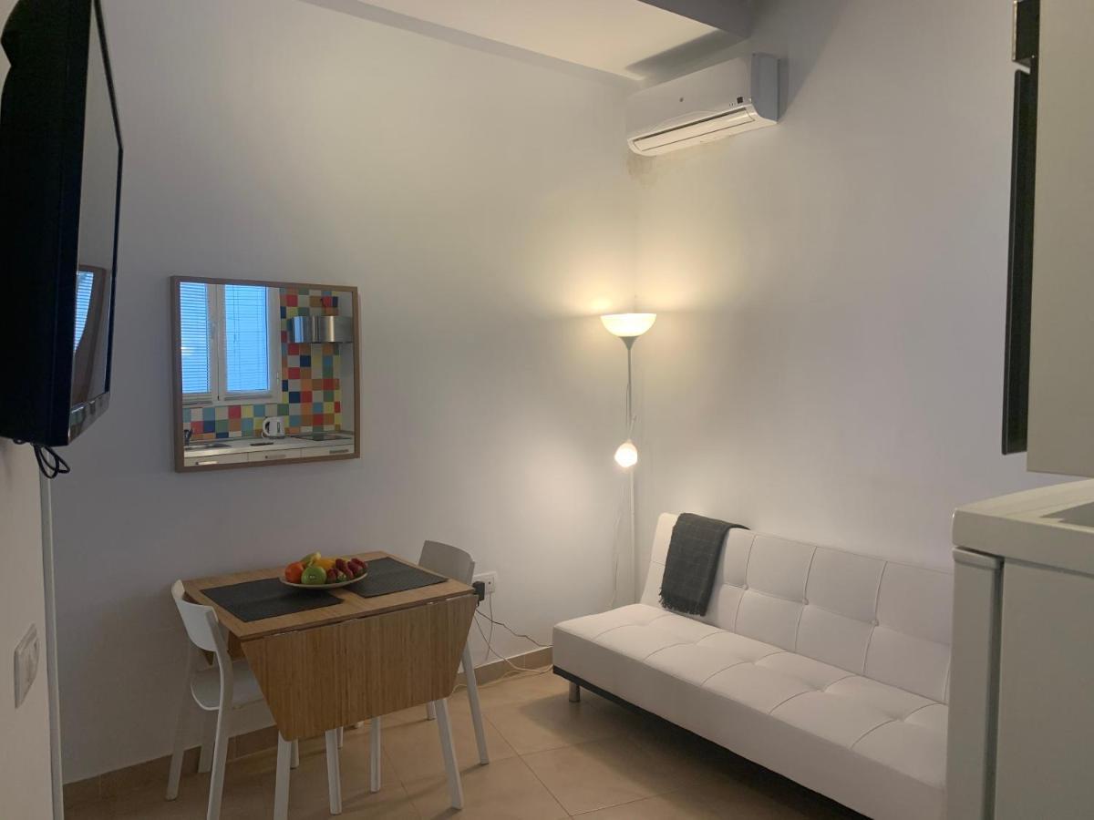 Álvarez 7 Apartamento Málaga Esterno foto
